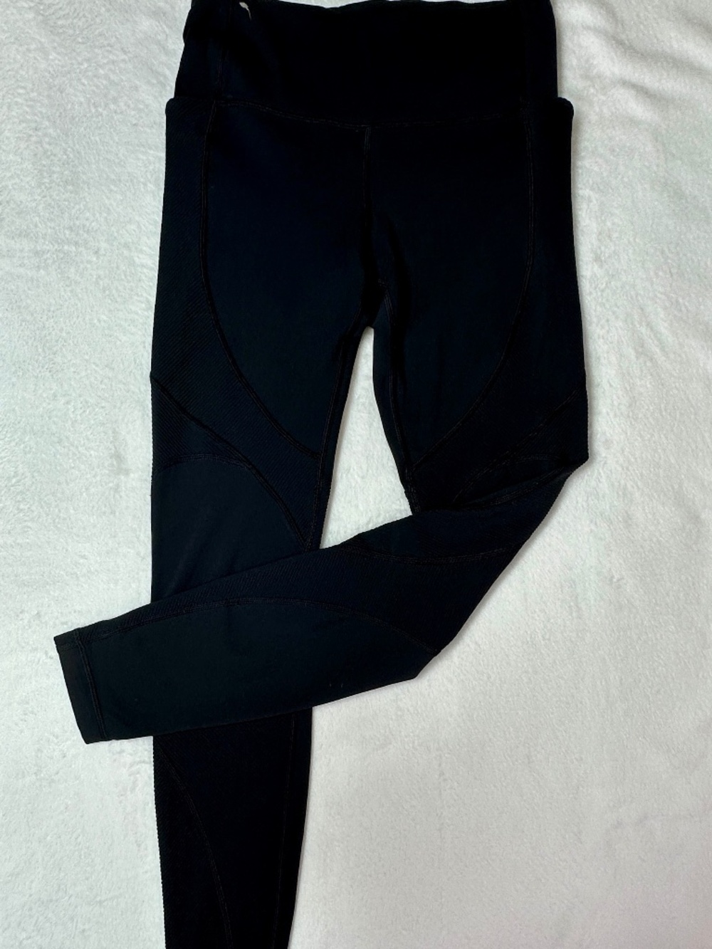 Lululemon Groove High-Rise Ribbed Panel Tight 25" Black Leggings Size 6